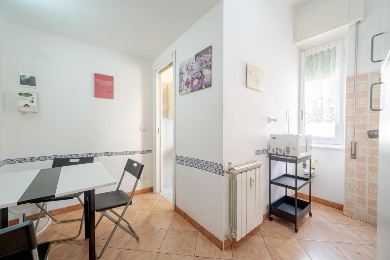 Borgoratti Comfortable Apartment Genoa Exterior photo